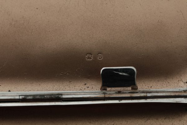 Insieme di tre portarigarette  - Asta Argenti e Icone - Associazione Nazionale - Case d'Asta italiane