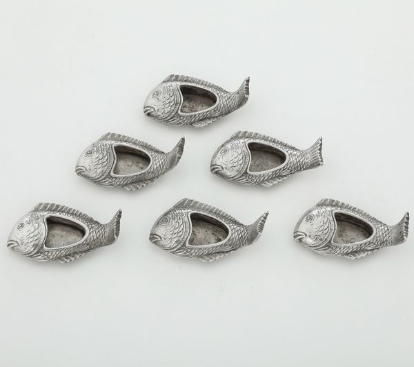 Sei saliere a forma di pesce. Citt di Sheffield 1905, argentiere George Howson  - Asta Argenti e Icone - Associazione Nazionale - Case d'Asta italiane