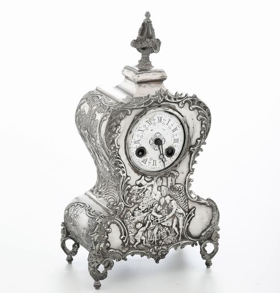 Orologio da tavolo con cassa in argento, movimento firmato e datato 1870. Inghilterra, seconda met XIX secolo  - Asta Argenti e Icone - Associazione Nazionale - Case d'Asta italiane