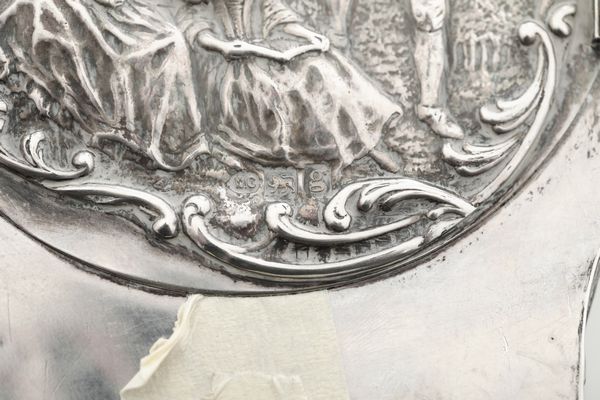 Orologio da tavolo con cassa in argento, movimento firmato e datato 1870. Inghilterra, seconda met XIX secolo  - Asta Argenti e Icone - Associazione Nazionale - Case d'Asta italiane