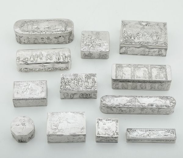 Collezione di 12 scatole in argento sbalzato. Inghilterra e Olanda XIX-XX secolo  - Asta Argenti e Icone - Associazione Nazionale - Case d'Asta italiane