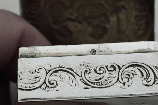 Collezione di 12 scatole in argento sbalzato. Inghilterra e Olanda XIX-XX secolo  - Asta Argenti e Icone - Associazione Nazionale - Case d'Asta italiane