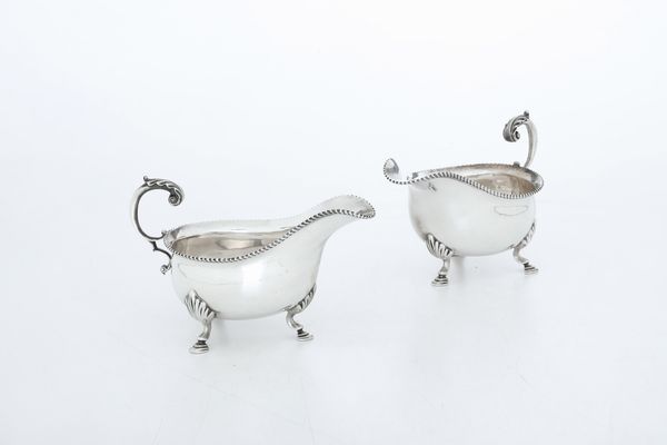 Coppia di salsiere. Birmingham 1964  - Asta Argenti e Icone - Associazione Nazionale - Case d'Asta italiane