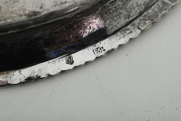 Vassoio. Probabilmente Messina fine XVIII secolo  - Asta Argenti e Icone - Associazione Nazionale - Case d'Asta italiane