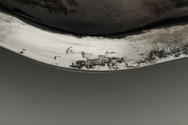 Piatto. Probabile XVIII secolo, bolli consunti di difficile lettura  - Asta Argenti e Icone - Associazione Nazionale - Case d'Asta italiane