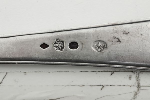 Due mestoli. Torino, primo quarto del XIX secolo. Argentieri Giuseppe Col (1814-1824) e Carlo Balbino (1798-1824)  - Asta Argenti e Icone - Associazione Nazionale - Case d'Asta italiane