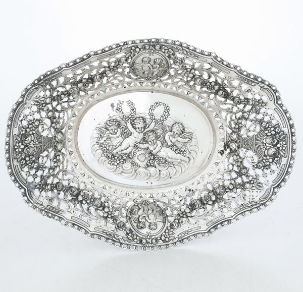 Centrotavola. Hanau XIX-XX secolo  - Asta Argenti e Icone - Associazione Nazionale - Case d'Asta italiane