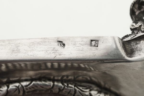 Gruppo di tre portapalme. Napoli, met XIX secolo, uno argentiere Sisino  - Asta Argenti e Icone - Associazione Nazionale - Case d'Asta italiane