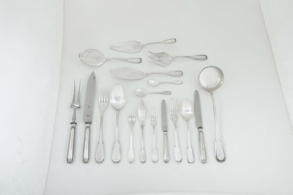 Servizio di posate. Argenteria italiana del XX secolo, argentiere S.I.A.P., Alessandria  - Asta Argenti e Icone - Associazione Nazionale - Case d'Asta italiane