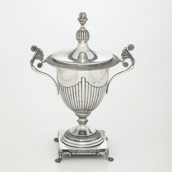 Zuccheriera. Argenteria artistica milanese della prima met del XX secolo  - Asta Argenti e Icone - Associazione Nazionale - Case d'Asta italiane