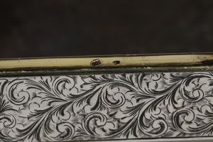 Cofanetto in argento cesellato e lapislazzulo. Argenteria italiana del XX secolo  - Asta Argenti e Icone - Associazione Nazionale - Case d'Asta italiane