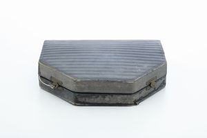 Set da barba. Germania inizio XX secolo  - Asta Argenti e Icone - Associazione Nazionale - Case d'Asta italiane