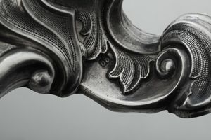 Coppia di portacandele. Germania XX secolo, argentiere CD (non identificato)  - Asta Argenti e Icone - Associazione Nazionale - Case d'Asta italiane