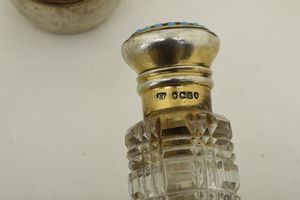 Set da bagno. Londra 1867, argentiere James Vickery  - Asta Argenti e Icone - Associazione Nazionale - Case d'Asta italiane