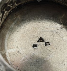 Tagliacarte e due porta oggetti da scrivania. Germania XX secolo  - Asta Argenti e Icone - Associazione Nazionale - Case d'Asta italiane