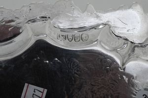 Salver. Londra 1841. Marchio dell'argentiere consunto  - Asta Argenti e Icone - Associazione Nazionale - Case d'Asta italiane