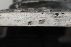 Vaso portapalme. Argenteria artistica del XX secolo. Nei modi dell'argenteria ottocentesca  - Asta Argenti e Icone - Associazione Nazionale - Case d'Asta italiane