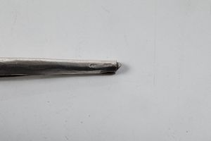 Iris e coppa in argento. Argenteria artistica italiana del XX-XXI secolo  - Asta Argenti e Icone - Associazione Nazionale - Case d'Asta italiane