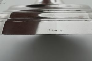 Coppia di candelabri a 5 braccia. Argenteria italiana del XX secolo  - Asta Argenti e Icone - Associazione Nazionale - Case d'Asta italiane