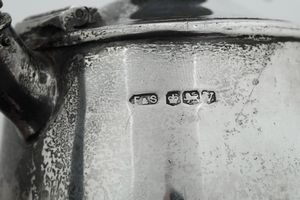 Teiera. Citt di Sheffiled 1938, argentiere Fattorini & Son Ltd  - Asta Argenti e Icone - Associazione Nazionale - Case d'Asta italiane