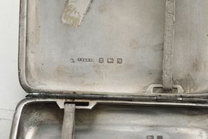 Insieme di tre portarigarette  - Asta Argenti e Icone - Associazione Nazionale - Case d'Asta italiane