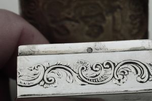 Collezione di 12 scatole in argento sbalzato. Inghilterra e Olanda XIX-XX secolo  - Asta Argenti e Icone - Associazione Nazionale - Case d'Asta italiane