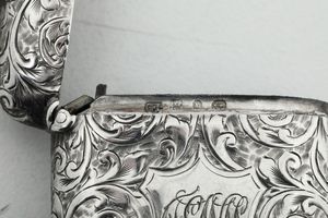 Portafiammiferi e portasigarette. Uno Londra 1885 e uno Birmingham 1888  - Asta Argenti e Icone - Associazione Nazionale - Case d'Asta italiane