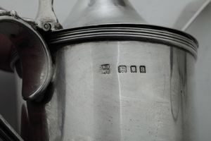 Due mostardiere e due salsiere. Londra, varie epoche ed argentieri, XIX-XX secolo  - Asta Argenti e Icone - Associazione Nazionale - Case d'Asta italiane