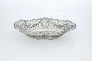 Centrotavola. Hanau XIX-XX secolo  - Asta Argenti e Icone - Associazione Nazionale - Case d'Asta italiane