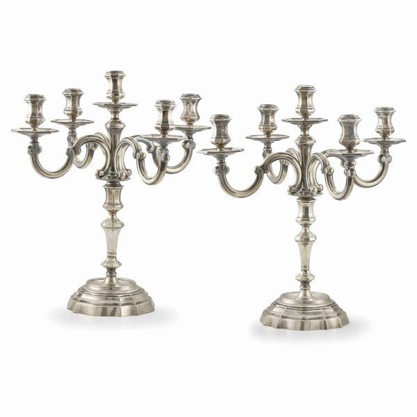 COPPIA DI CANDELABRI, SECOLO XX  - Asta Argenti italiani ed europei - Associazione Nazionale - Case d'Asta italiane