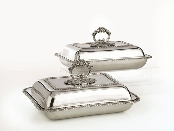 COPPIA DI LEGUMIERE, LONDRA, 1825, ARGENTIERE J. ANGELL  - Asta Argenti italiani ed europei - Associazione Nazionale - Case d'Asta italiane