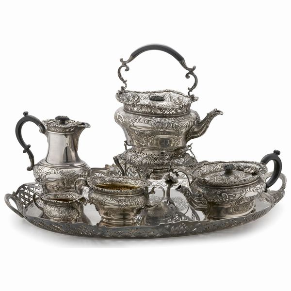 SERVITO DA TÈ, LONDRA, 1912, ARGENTIERE WILLIAM COMYNS & SONS  - Asta Argenti italiani ed europei - Associazione Nazionale - Case d'Asta italiane