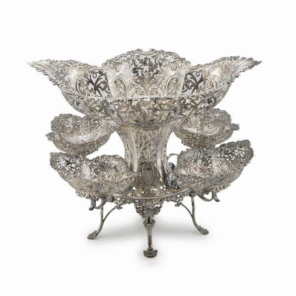 EPERGNE, CITT DI SHEFFIELD 1901- 1904, ARGENTIERI JAMES DIXON & SON  - Asta Argenti italiani ed europei - Associazione Nazionale - Case d'Asta italiane