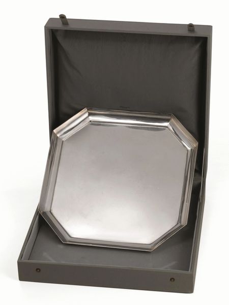 BULGARI, VASSOIO LONDRA, 1966, ARGENTIERE WAKELY & WHEELER  - Asta Argenti italiani ed europei - Associazione Nazionale - Case d'Asta italiane