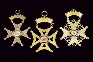 Lotto di tre croci massoniche della loggia trentatr�  - Asta Rare Armi Antiche e Militaria da Tutto il Mondo - Associazione Nazionale - Case d'Asta italiane