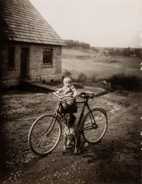 AUGUST SANDER : Forester�s Child, Westerwald  - Asta Fotografia: Under 1K - Associazione Nazionale - Case d'Asta italiane