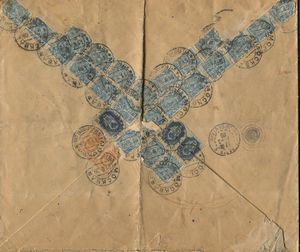 1909 - Russia - Due raccomandate su buste telate di grande formato da Mosca a Parigi con affrancature coreografiche utilizzate a modi chiudilettera con francobolli, 1909, Aquila con losanghe verticali.  - Asta Filatelia e Storia Postale - Associazione Nazionale - Case d'Asta italiane