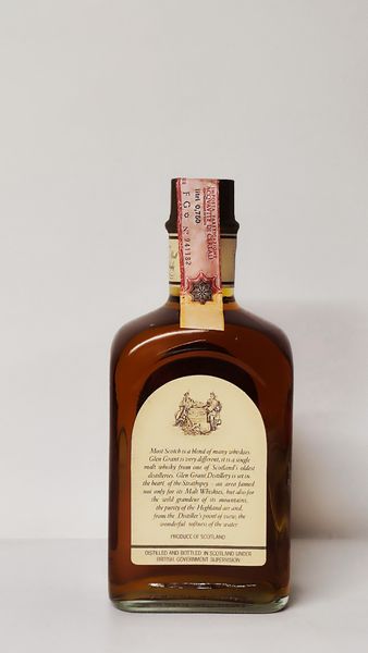 Glen Grant Royal Wedding Reserve 25 Years Old, Highland Malt Scotch Whisky  - Asta Wine and Spirit for Christmas - Associazione Nazionale - Case d'Asta italiane
