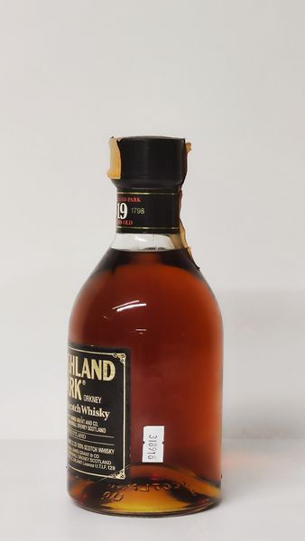 Highland Park 19 Years Old, Single Malt Scotch Whisky  - Asta Wine and Spirit for Christmas - Associazione Nazionale - Case d'Asta italiane