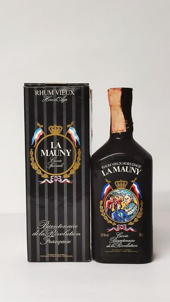 La Mauny 10 Years Old, Rhum Hors D'Age  - Asta Wine and Spirit for Christmas - Associazione Nazionale - Case d'Asta italiane