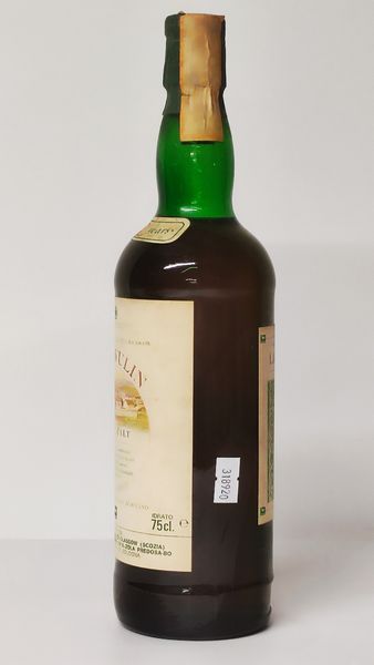 Lagavulin White Horse 12 Years Old, Islay Malt Scotch Whisky  - Asta Wine and Spirit for Christmas - Associazione Nazionale - Case d'Asta italiane