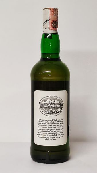Laphroaig 10 Years Old, Single Islay Malt Scotch Whisky  - Asta Wine and Spirit for Christmas - Associazione Nazionale - Case d'Asta italiane