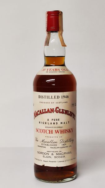 Macallan-Glenlivet 33 Years Old 1946, Pure Highland Malt Scotch Whisky  - Asta Wine and Spirit for Christmas - Associazione Nazionale - Case d'Asta italiane