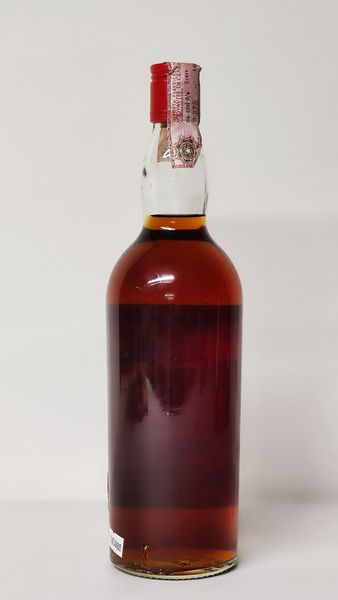 Macallan-Glenlivet 34 Years Old 1937, Pure Highland Malt Scotch Whisky  - Asta Wine and Spirit for Christmas - Associazione Nazionale - Case d'Asta italiane