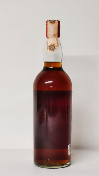 Macallan-Glenlivet 34 Years Old 1937, Pure Highland Malt Scotch Whisky  - Asta Wine and Spirit for Christmas - Associazione Nazionale - Case d'Asta italiane