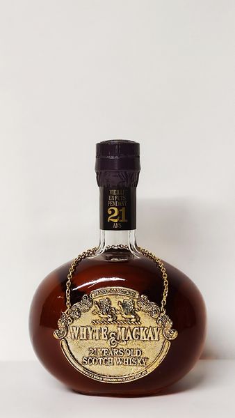 White & Mackay 21 Years Old, Scotch Whisky  - Asta Wine and Spirit for Christmas - Associazione Nazionale - Case d'Asta italiane
