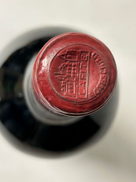 Chateau Lafite-Rothschild 1970, Pauillac  - Asta Wine and Spirit for Christmas - Associazione Nazionale - Case d'Asta italiane