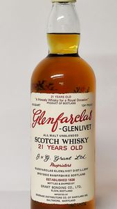 Glenfarclas-Glenlivet 21 Years Old, All Malt Unblended Scotch Whisky  - Asta Wine and Spirit for Christmas - Associazione Nazionale - Case d'Asta italiane