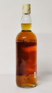 Glenfarclas-Glenlivet 21 Years Old, All Malt Unblended Scotch Whisky  - Asta Wine and Spirit for Christmas - Associazione Nazionale - Case d'Asta italiane