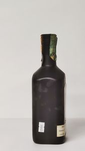 La Mauny 10 Years Old, Rhum Hors D'Age  - Asta Wine and Spirit for Christmas - Associazione Nazionale - Case d'Asta italiane